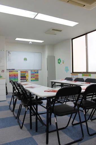PROPER ENGLISH ACADEMY(プロパーイングリシュアカデミー) 北堀江教室のサムネイル画像 4