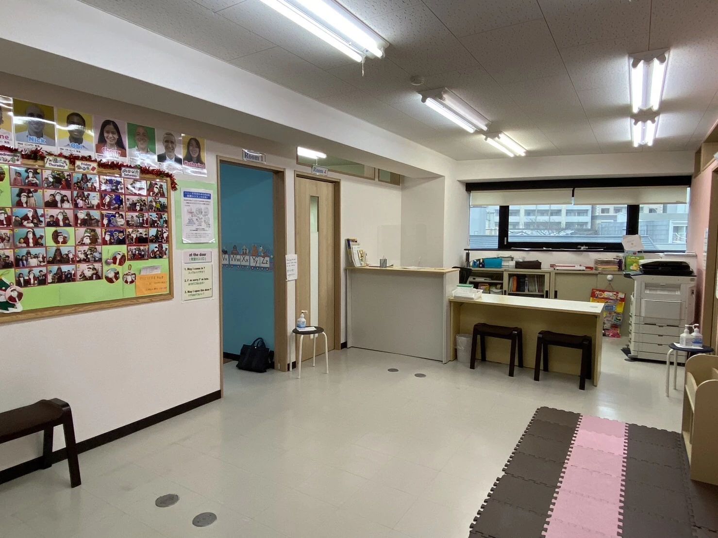 Robins Nest(ロビンズ・ネスト) 英語・英会話 平尾校のサムネイル画像 2