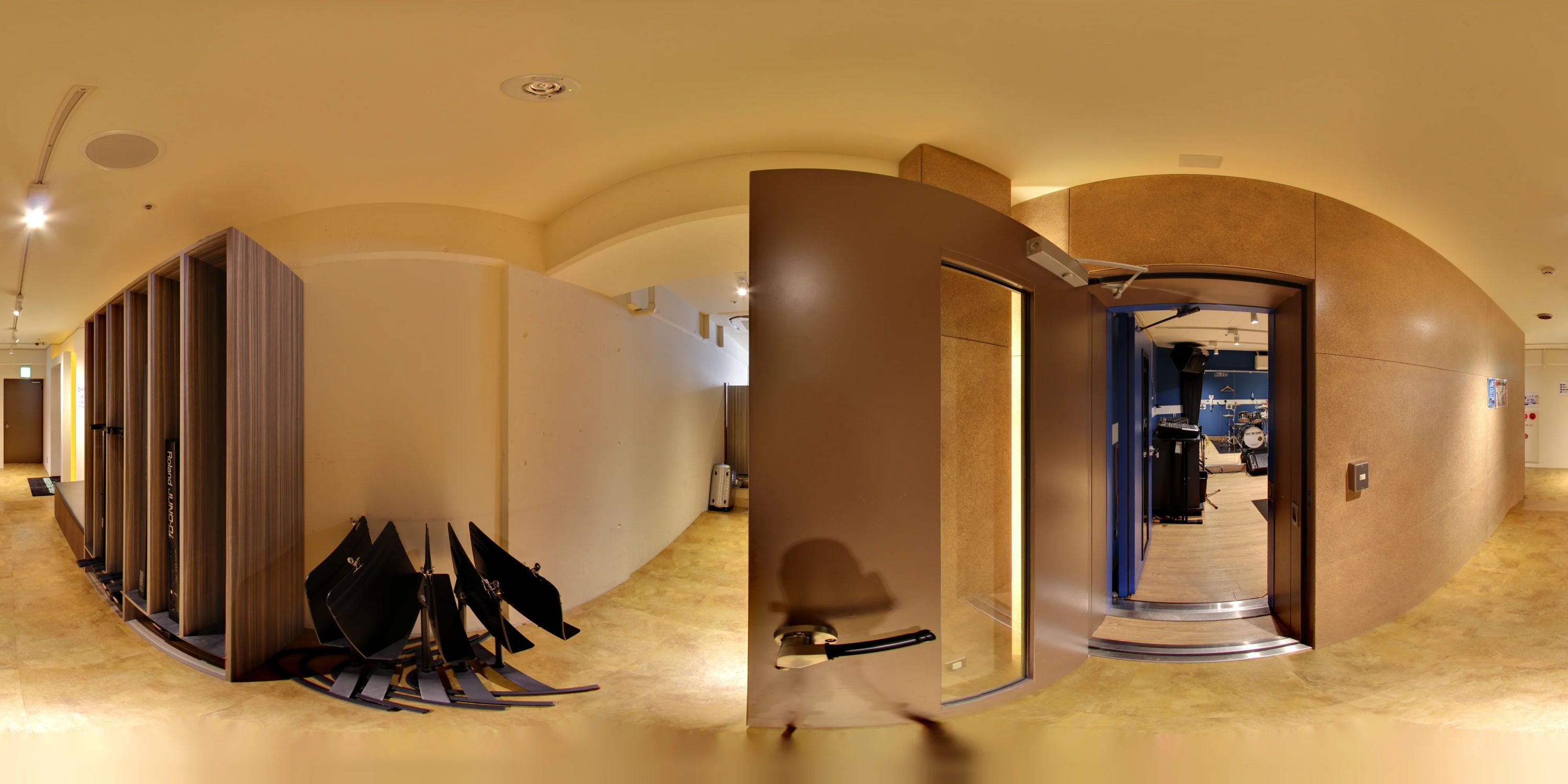 ピアノレッスンアスティ BASS　ON　TOP　池袋西口のサムネイル画像 2