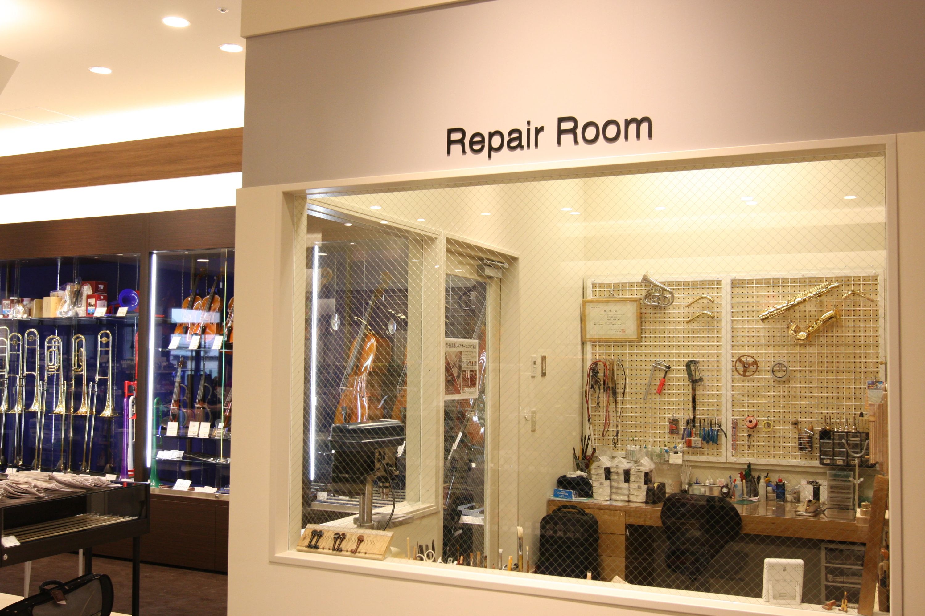 島村楽器 ピアノ 横浜みなとみらい店のサムネイル画像 2