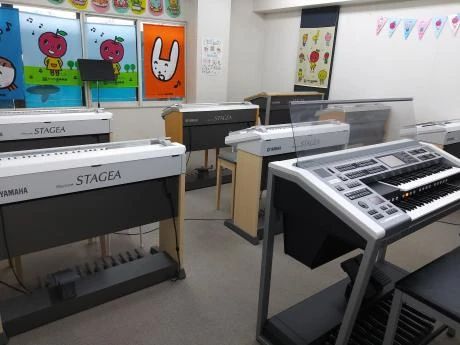 柏屋楽器 ピアノ ミュージックサロン浦和南のサムネイル画像 4