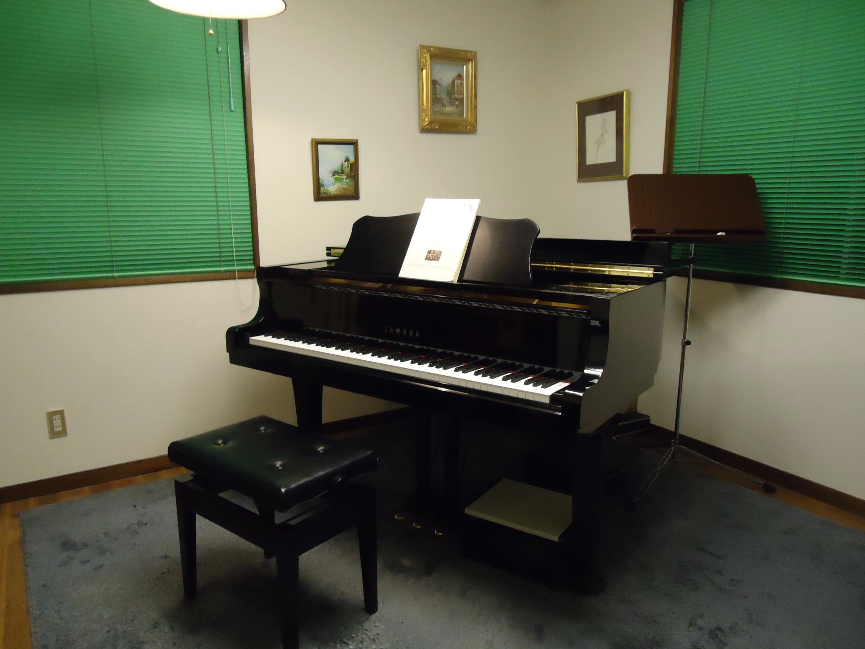 マルカート音楽教室 ピアノ 見和教室のサムネイル画像 2