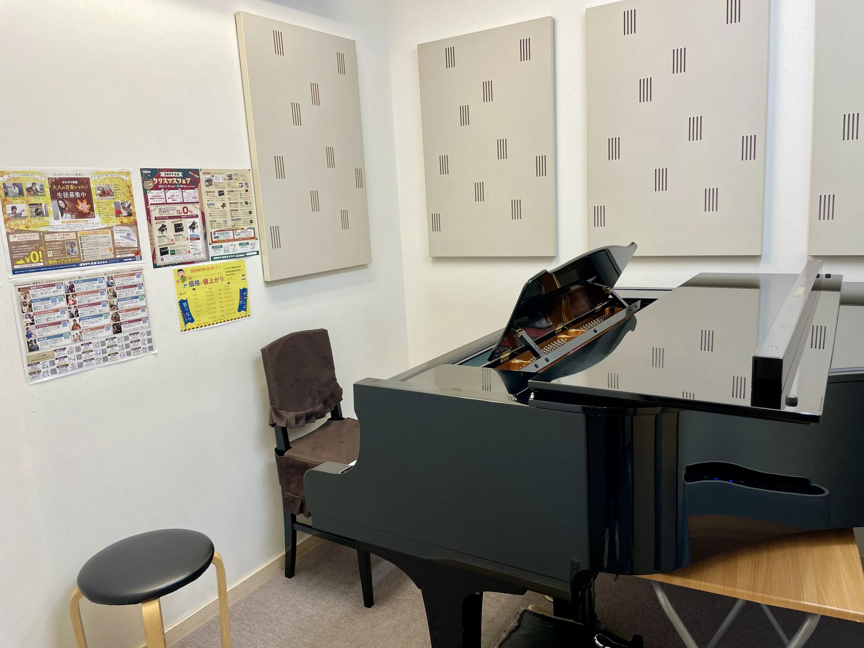 ヨモギヤ楽器 ピアノ ヒルズウォーク徳重センターのサムネイル画像 3