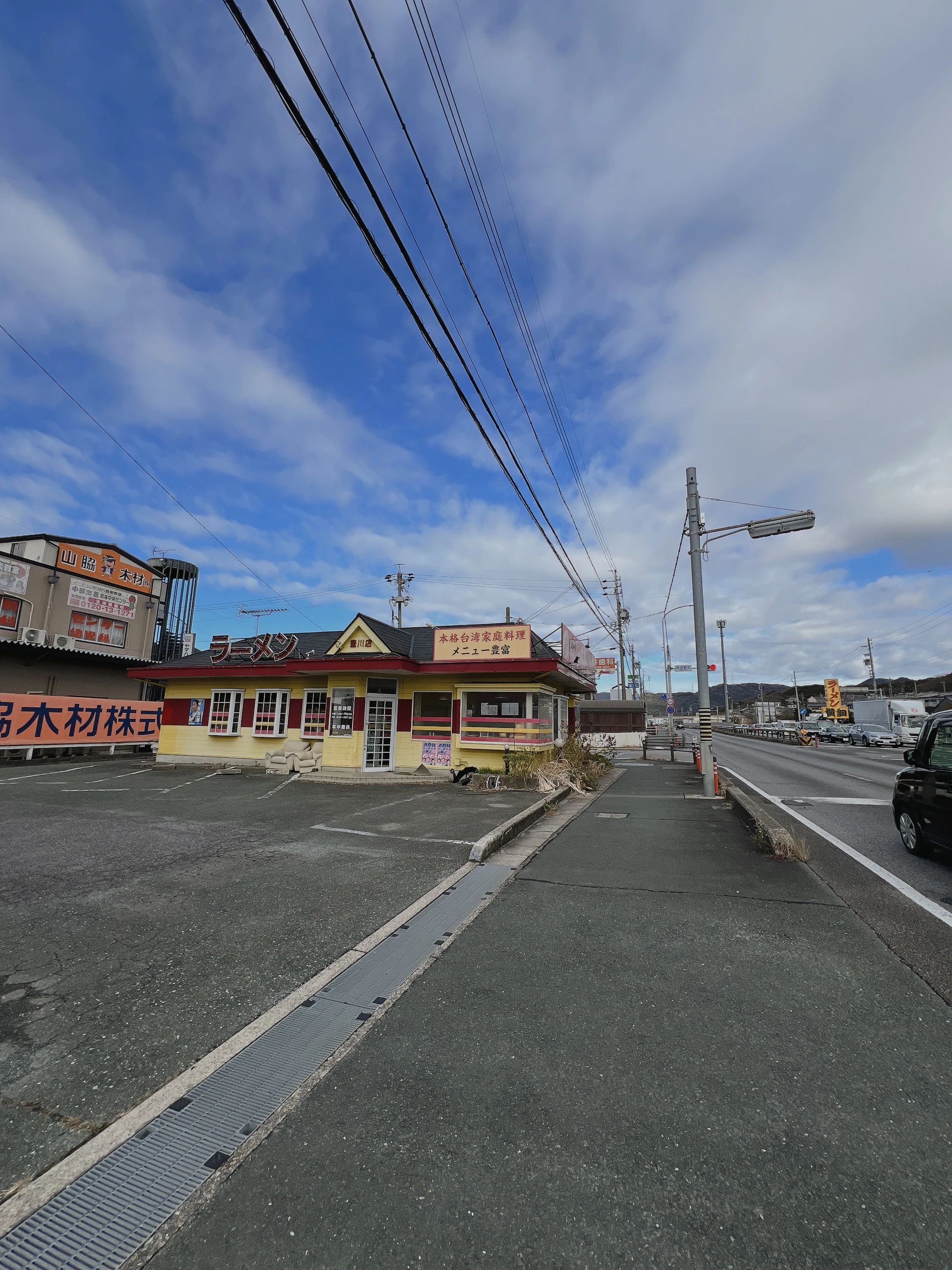 中部楽器 ピアノ 御油中央センターのサムネイル画像 5