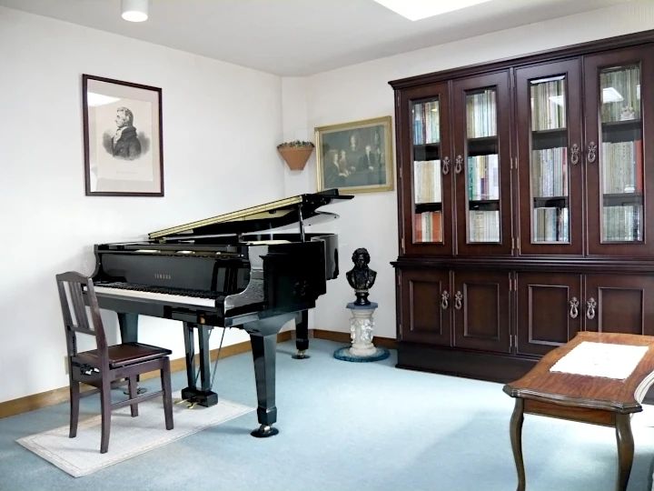 梅谷音楽学院 ピアノのサムネイル画像 4