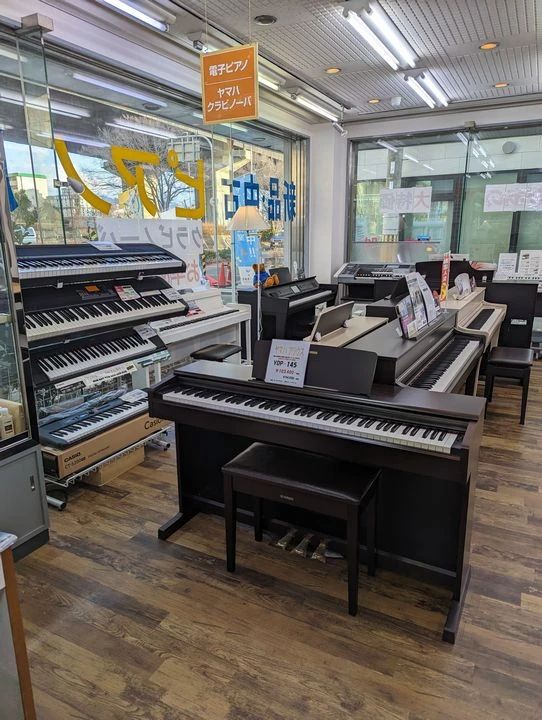 小阪楽器店 ピアノ 八戸ノ里センターのサムネイル画像 2