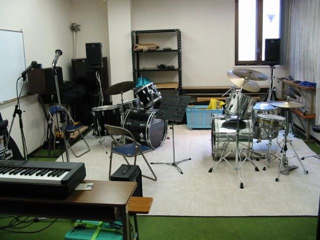 KMC音楽院 ピアノ 東成教室のサムネイル画像 3