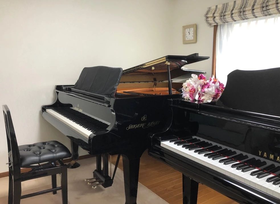 ガーデンパーティー ピアノ 本校のメイン画像