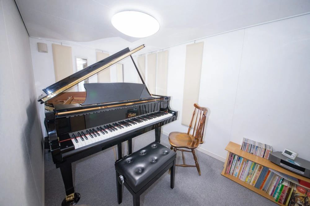 カウンセリングピアノ教室 ピアノ 瓦町教室のサムネイル画像 3