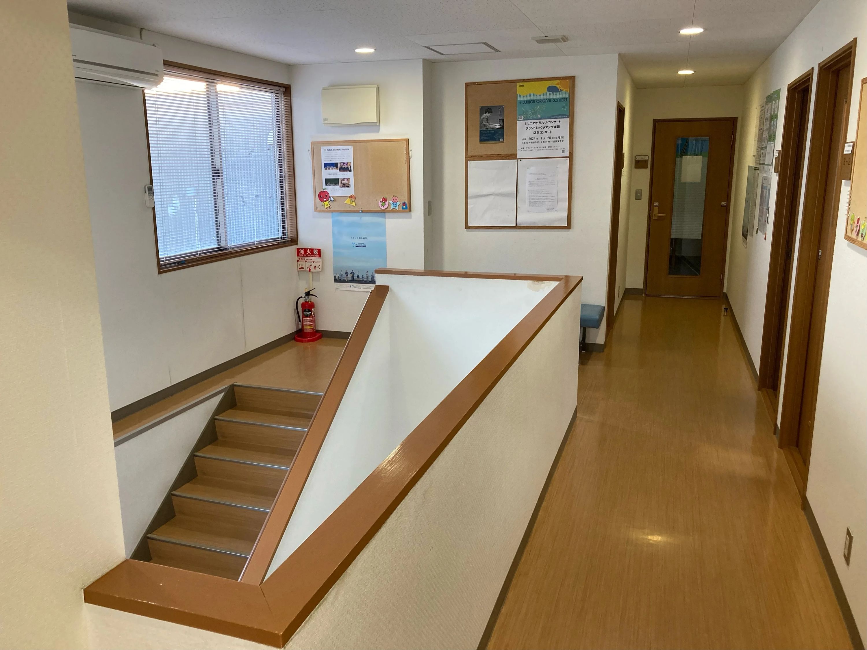 グランドミック ピアノ 東牟礼幼稚園のサムネイル画像 3