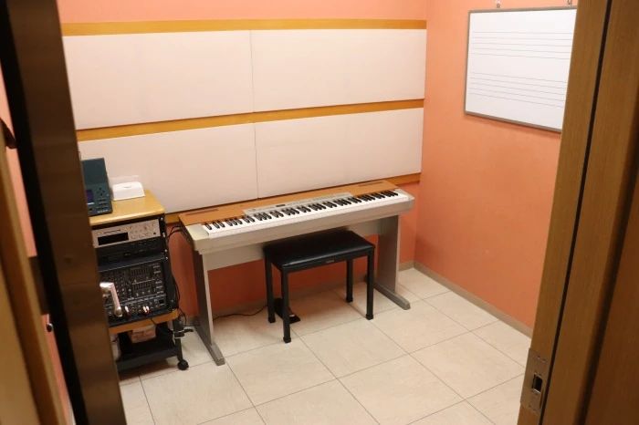 OPUS CLUB(オーパスクラブ) 音楽教室 ピアノ 秦南町教室のサムネイル画像 2