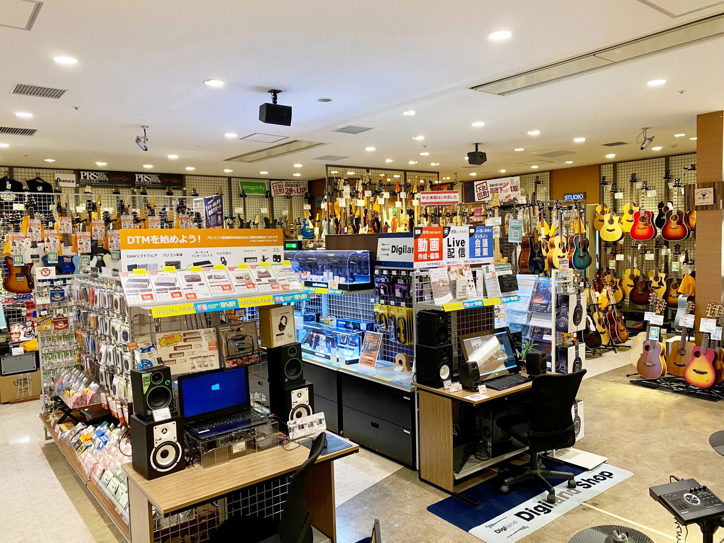 島村楽器 ピアノ アミュプラザ博多店のメイン画像