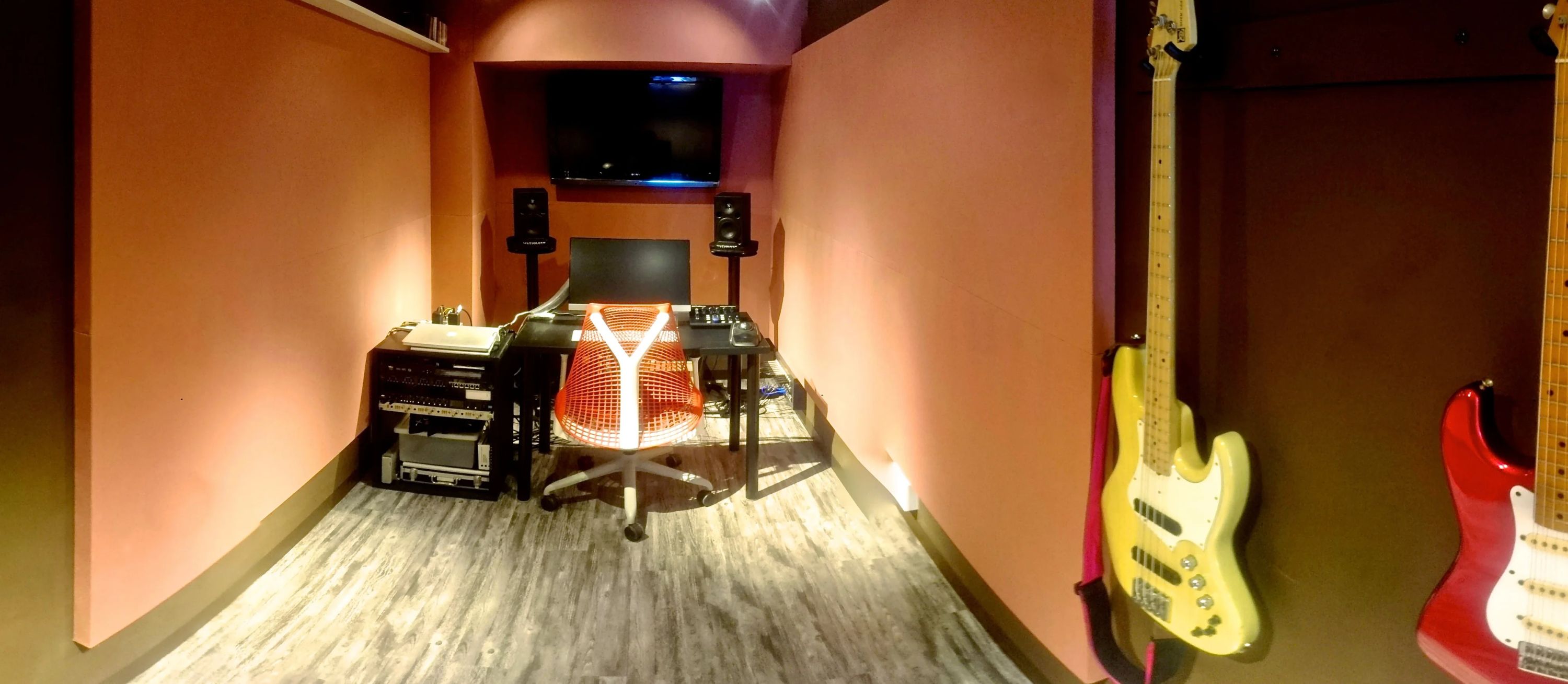 MUSIC STUDIO UNIVERSE ボーカル・ボイストレーニング 細工町教室のサムネイル画像 2