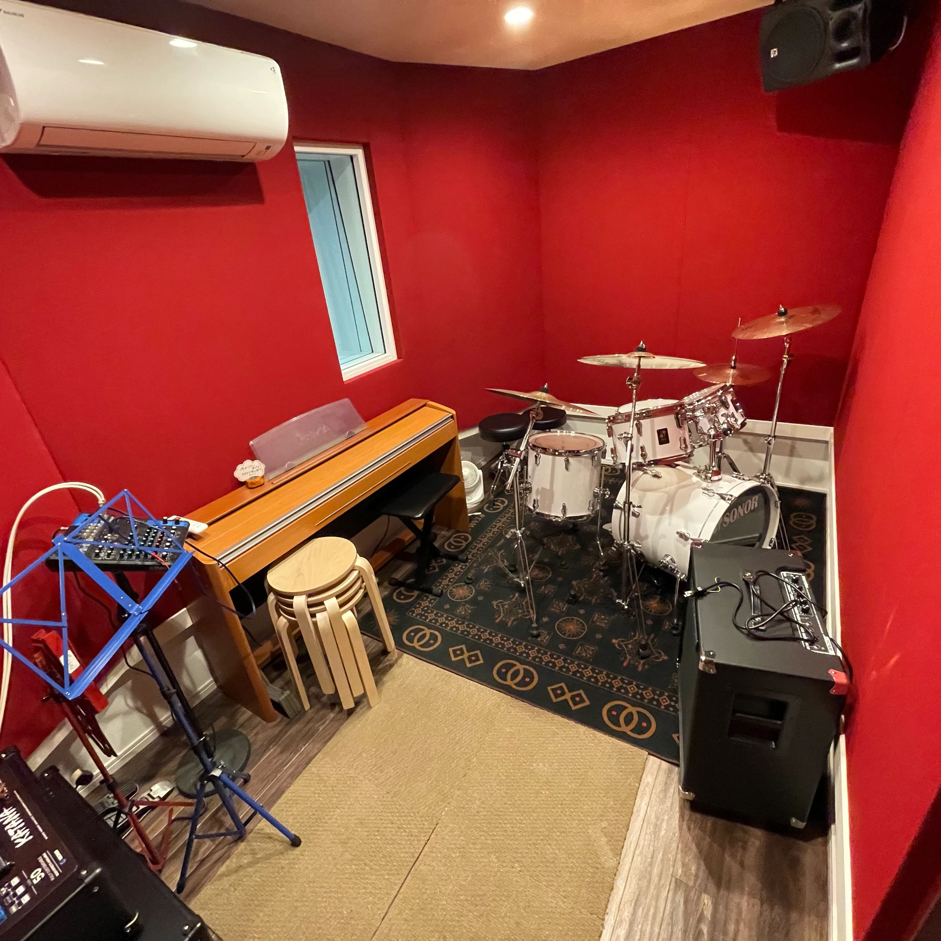 Rescue5 Music Academy ボーカル・ボイストレーニング 自社スタジオのサムネイル画像 5