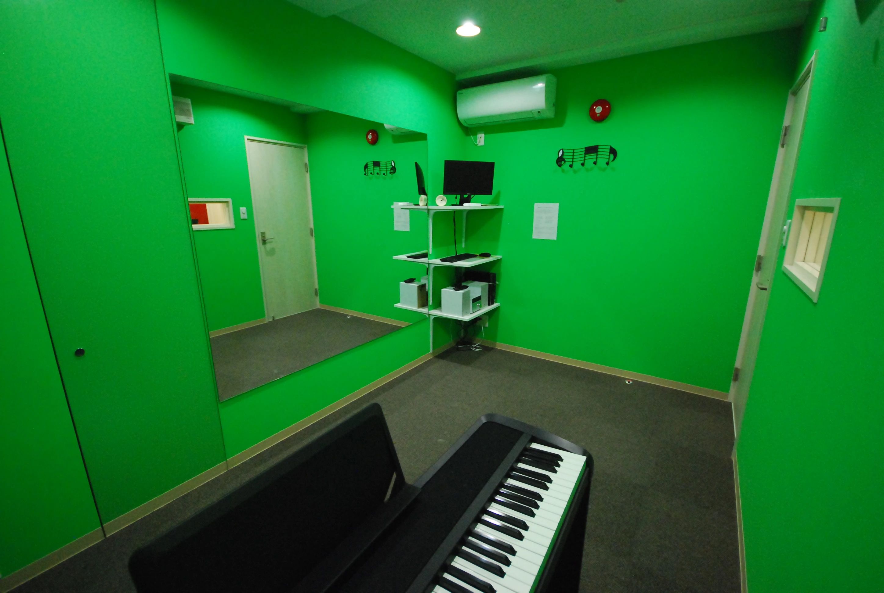 Vocal Lesson MyU(ミュウ) ボーカル・ボイストレーニング 心斎橋校のメイン画像