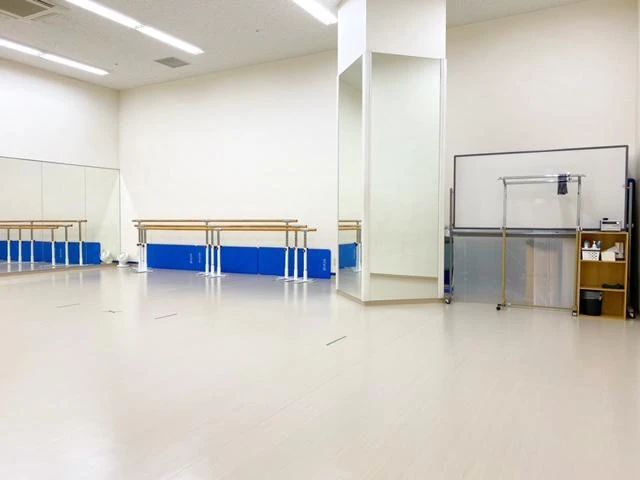 JEUGIA(ジュージヤ) ギター イオンモール盛岡南のサムネイル画像 2