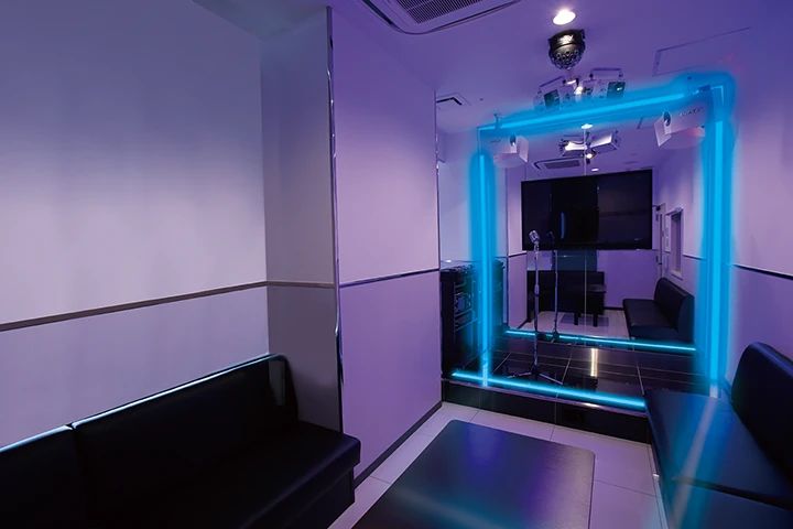 セレクトーン ギター カラオケ コート・ダジュール 目黒駅西口店のサムネイル画像 3