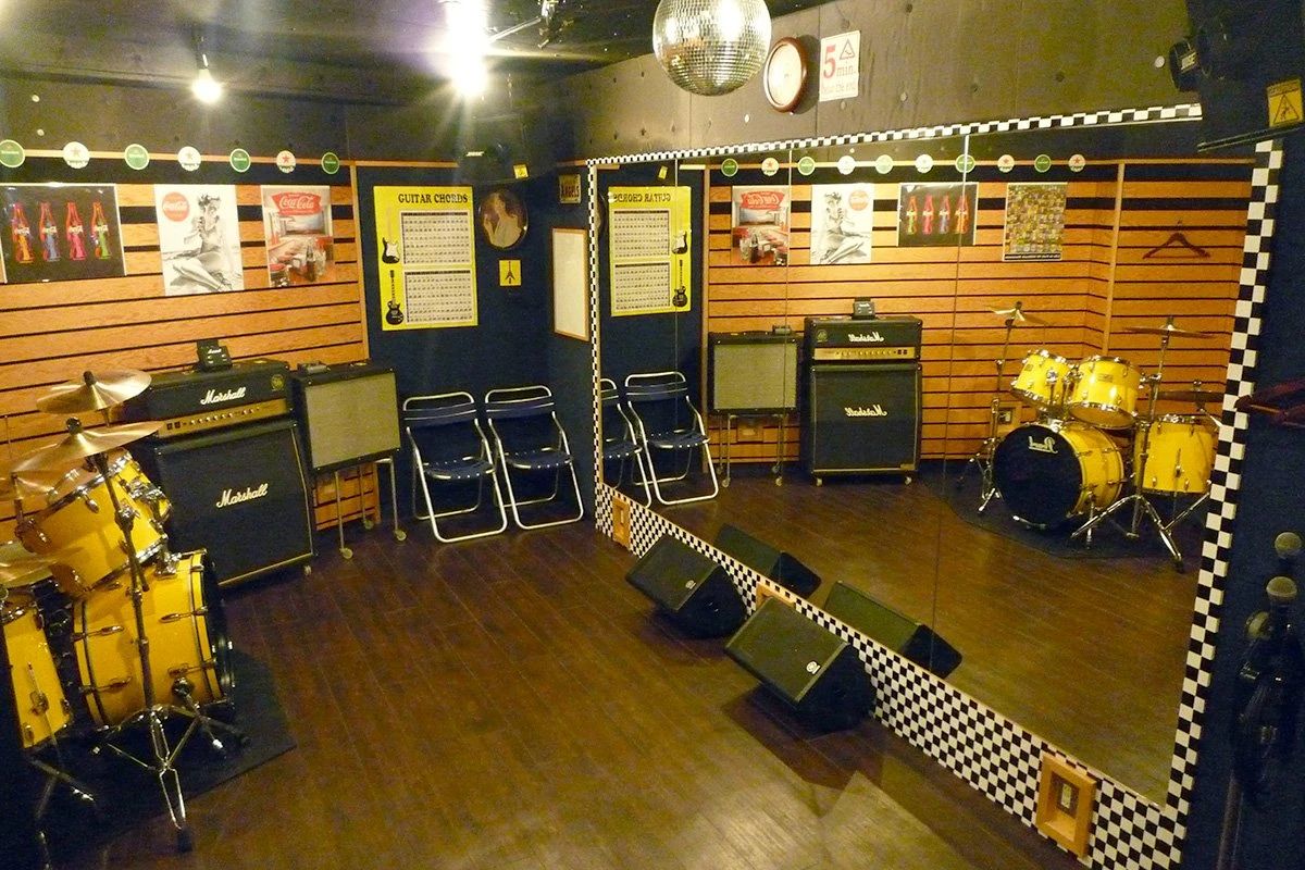 セレクトーン ギター スタジオペンタ五反田店のサムネイル画像 2