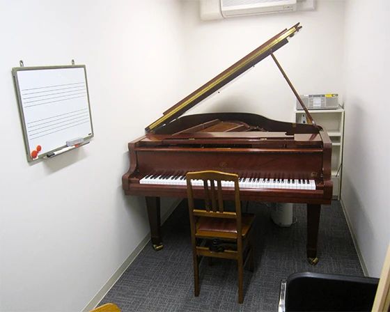 島村楽器 ギター ミュージックサロン池袋のサムネイル画像 3