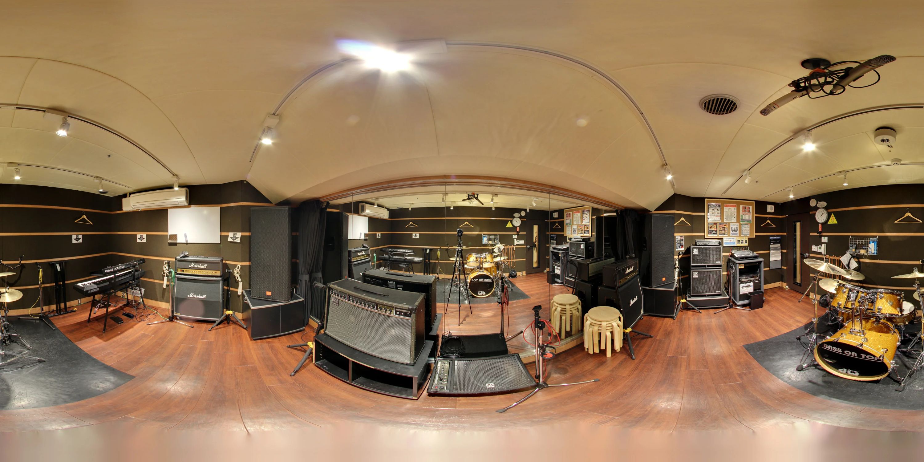 椿音楽教室 ギター ベースオントップ 池袋西口店のサムネイル画像 4