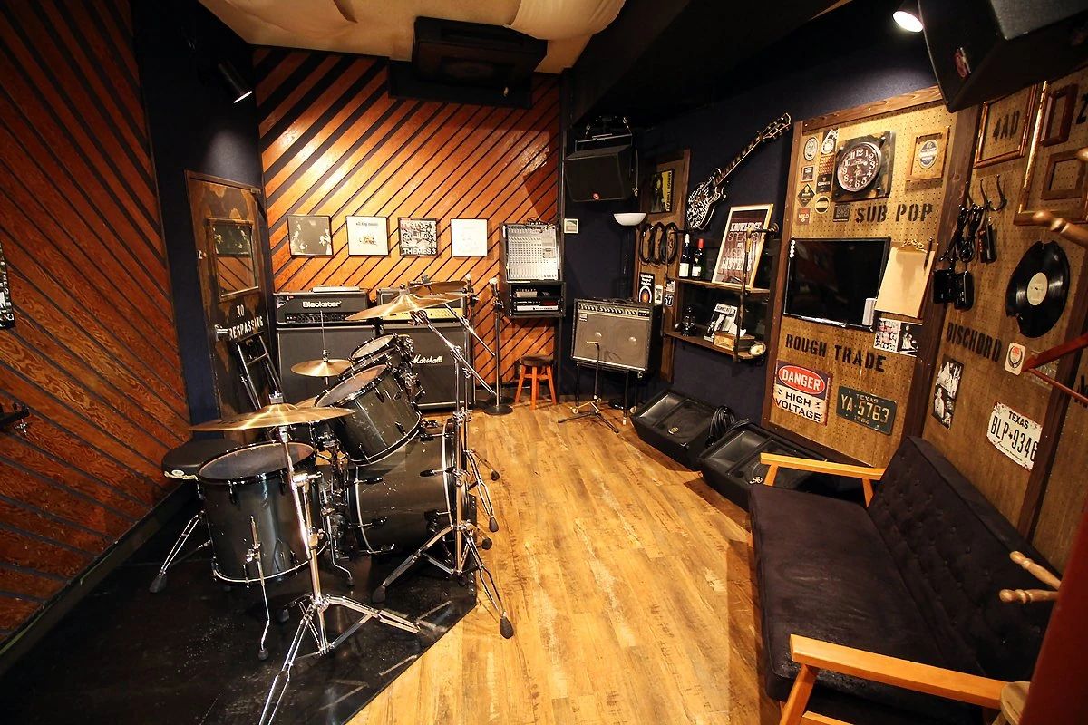 セレクトーン ギター スタジオペンタ大塚店のサムネイル画像 4