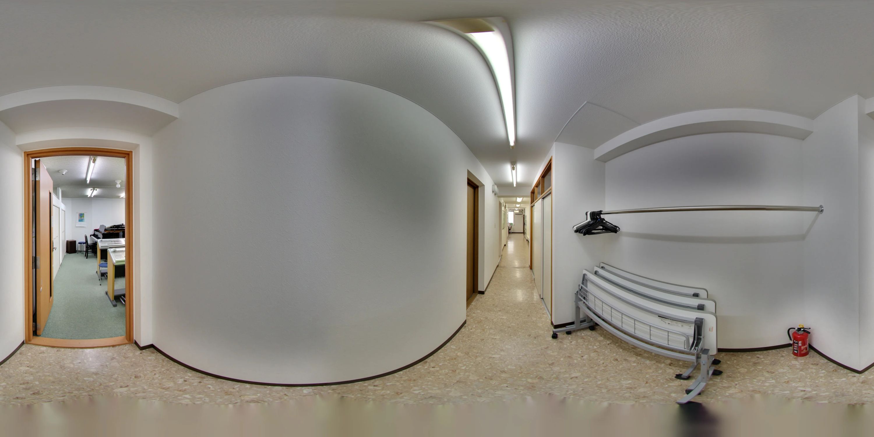 スガナミ楽器 ギター 久我山センターのサムネイル画像 4