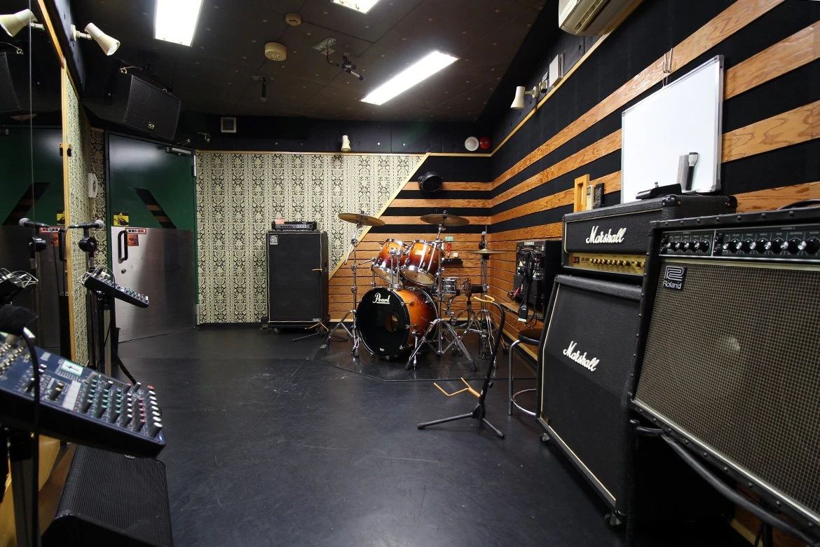 椿音楽教室 ギター スタジオペンタ吉祥寺サウスサイドのサムネイル画像 5