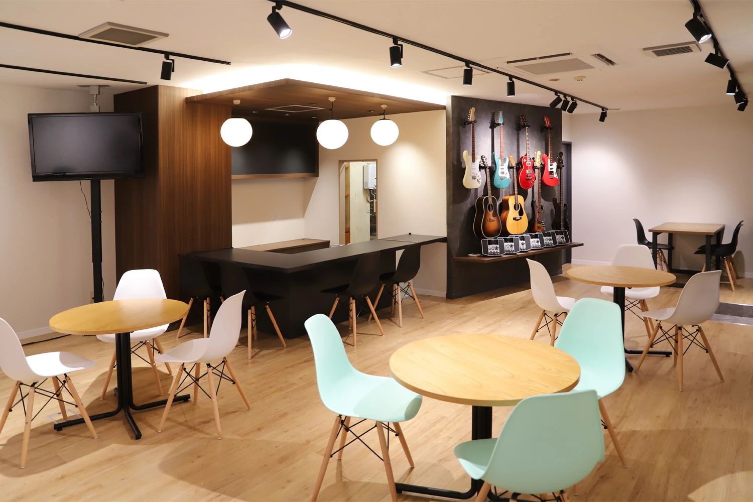 MUZYX ギター 吉祥寺本店教室のサムネイル画像 4