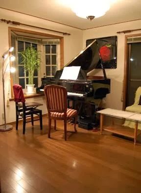 成城ミュージック　アカデミー ギター 本部第一教室のサムネイル画像 3