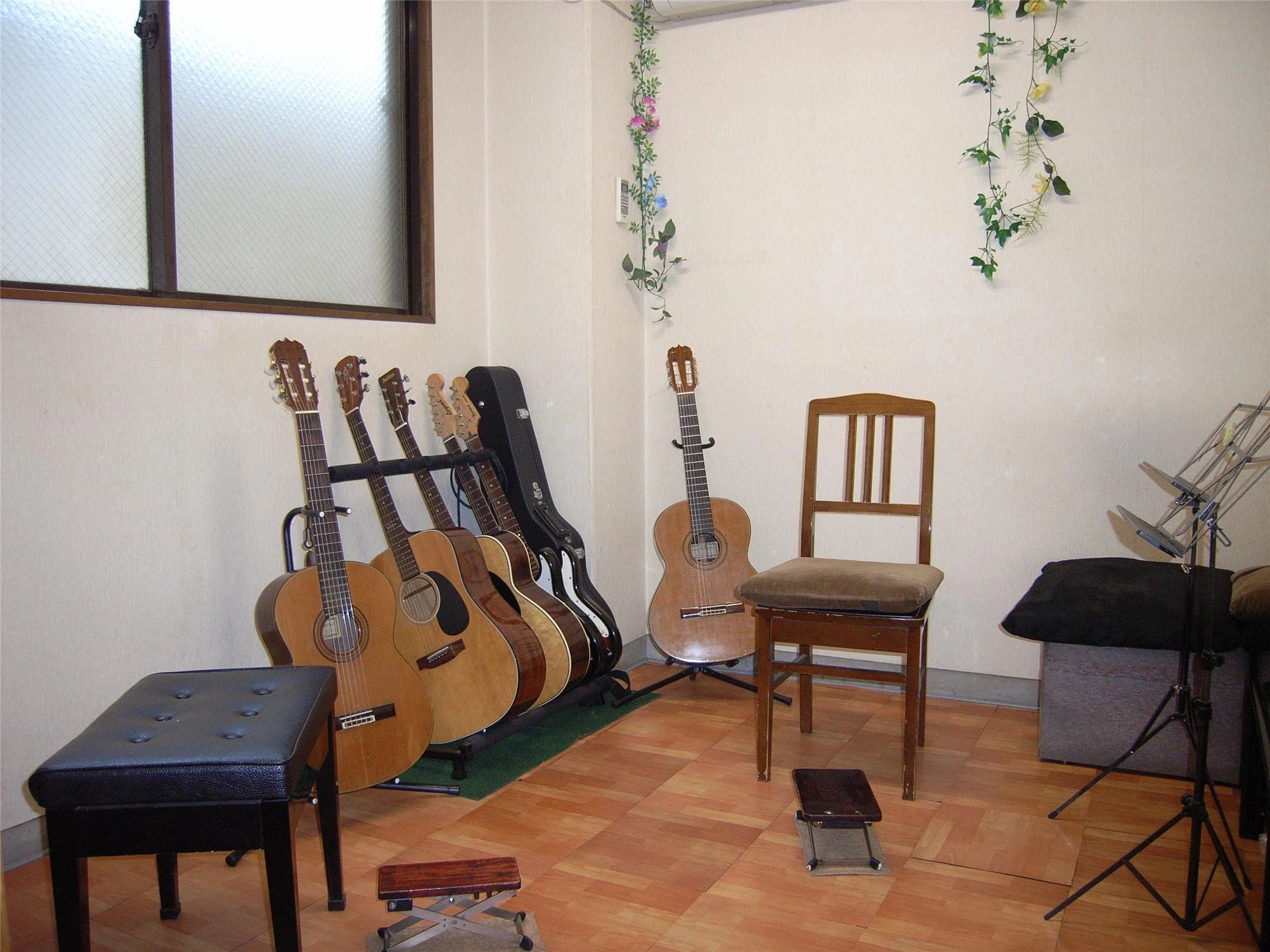 アウラ音楽院 ギター 池袋教室のメイン画像