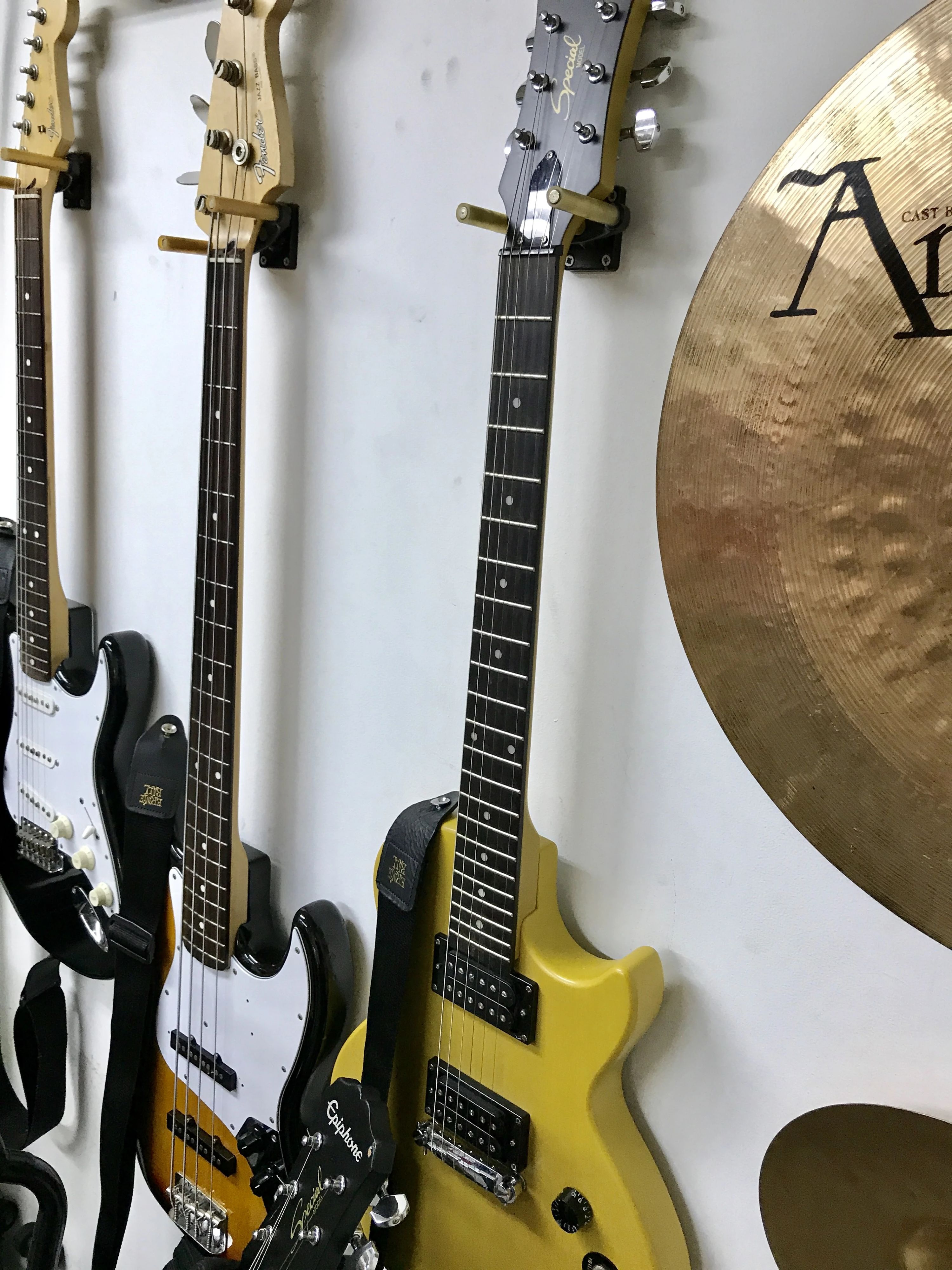 椿音楽教室 ギター アキバ 音楽館のサムネイル画像 3