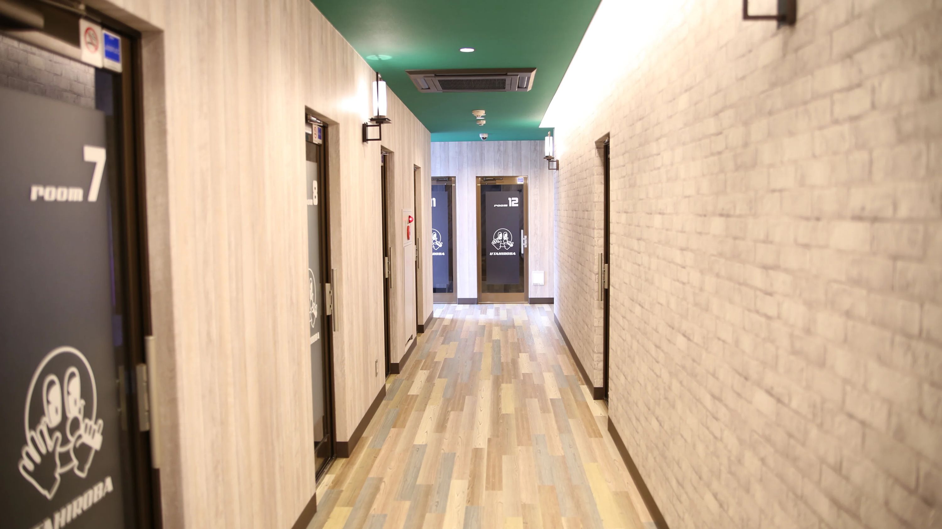 セレクトーン ギター カラオケルーム歌広場 東小金井南口駅前店のサムネイル画像 3