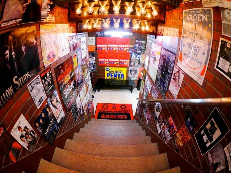 セレクトーン ギター スタジオペンタ池袋ハンズサイドのサムネイル画像 5