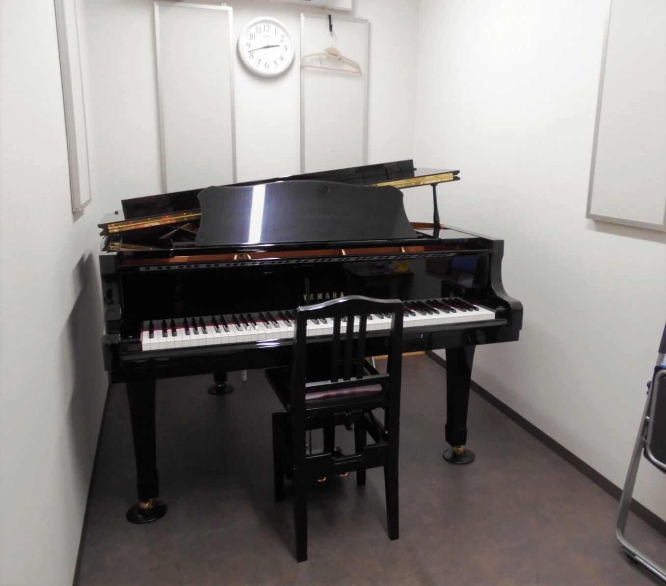 厚木楽器 ギター アミ相武台のサムネイル画像 5