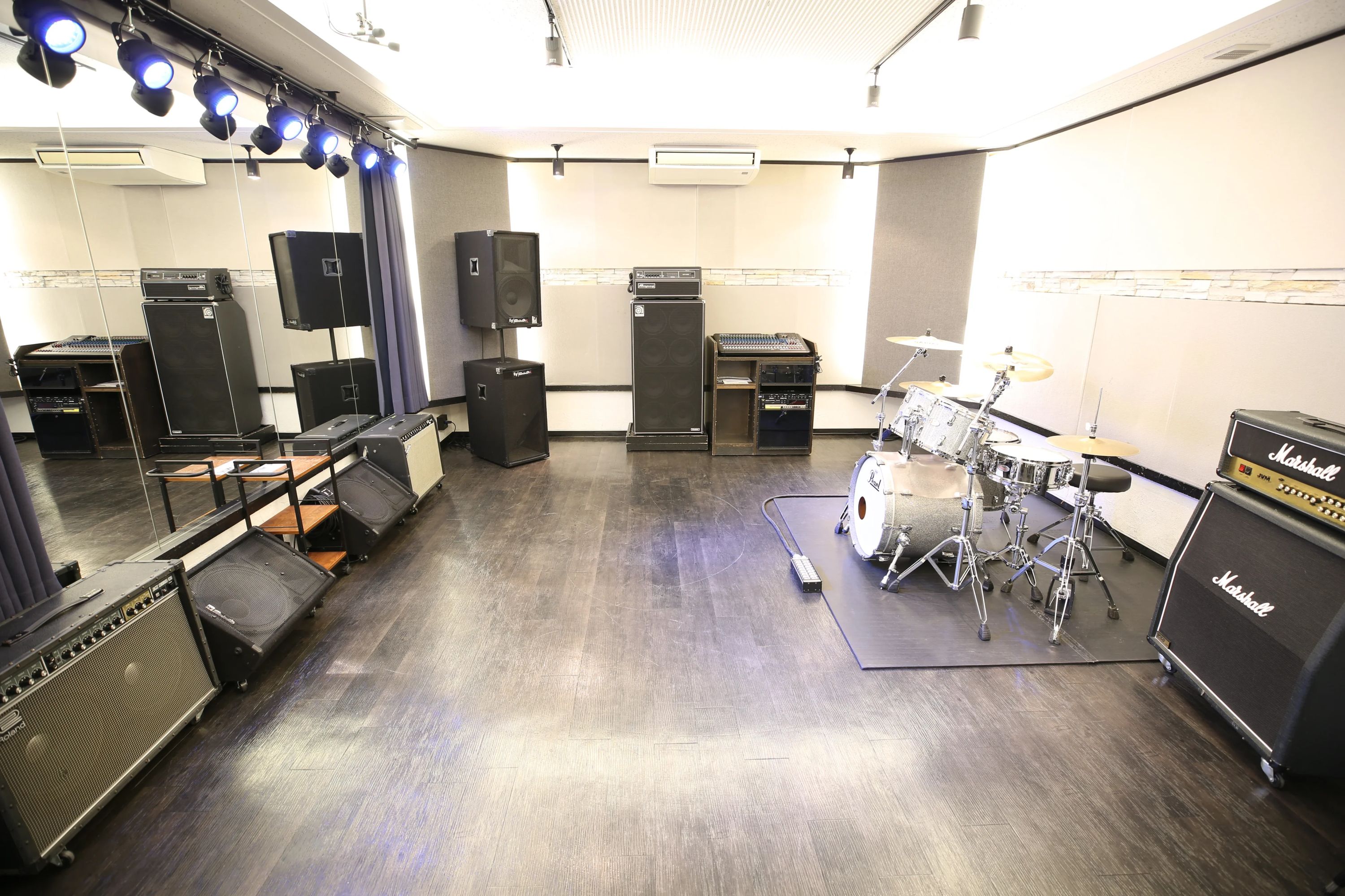 椿音楽教室 ギター クラウドナインスタジオ横浜西口店のサムネイル画像 3