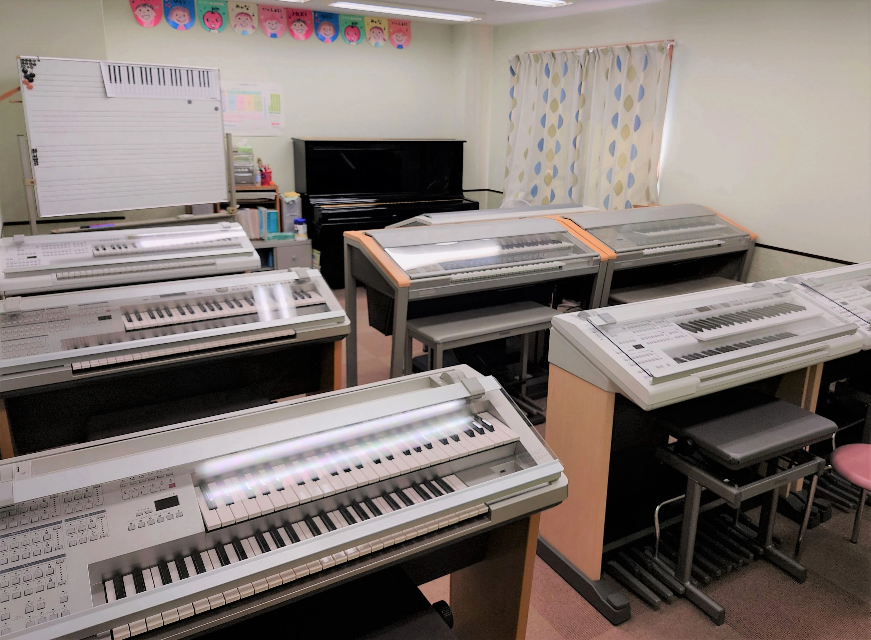 厚木楽器 ギター アミ妻田のサムネイル画像 2