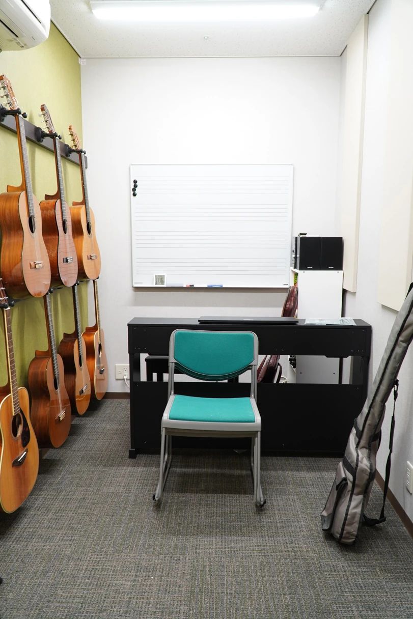 有隣堂 ギター 港南台ミュージックセンターのサムネイル画像 2