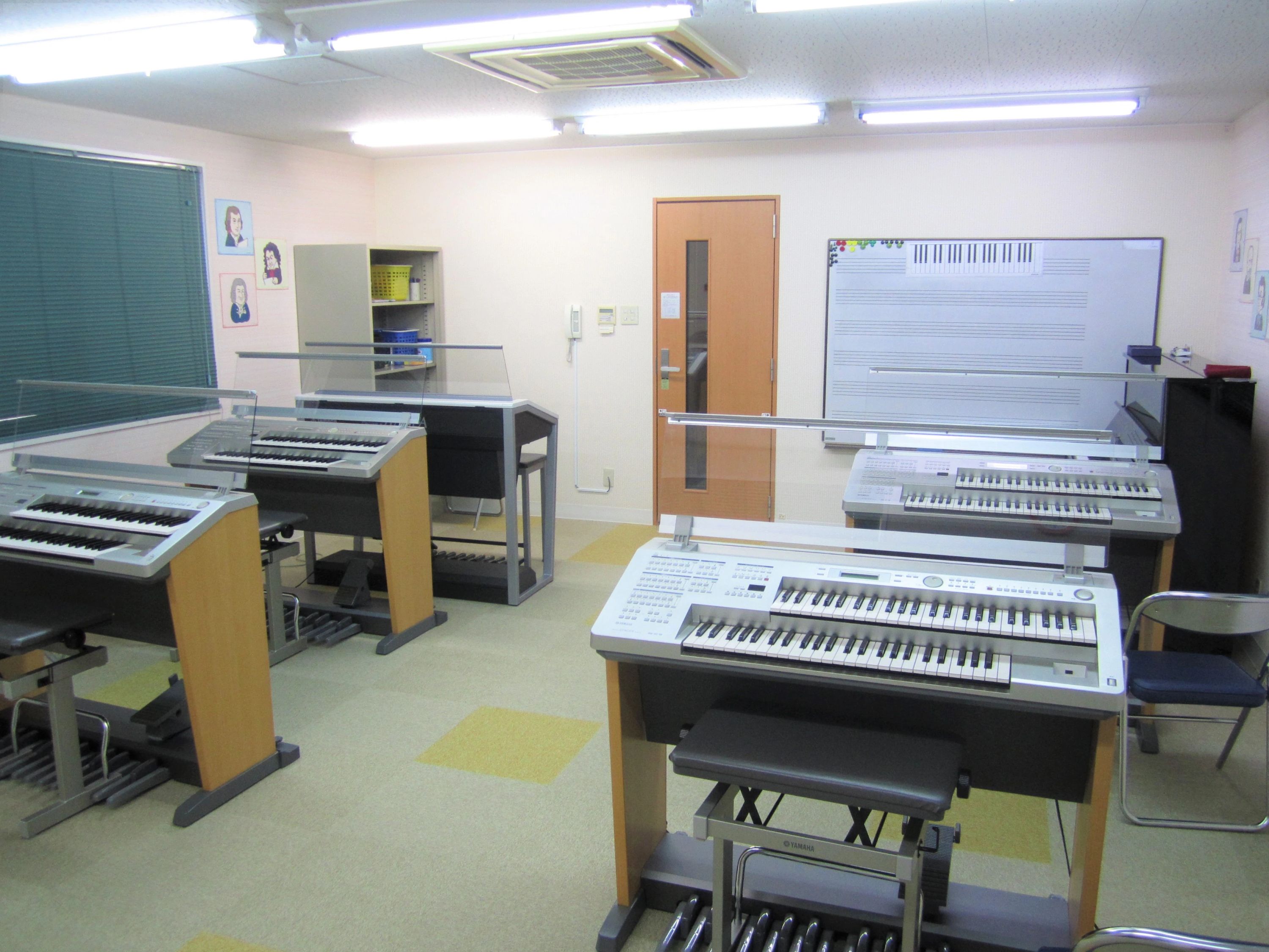 昭和楽器 ギター 南桜井センターのサムネイル画像 5