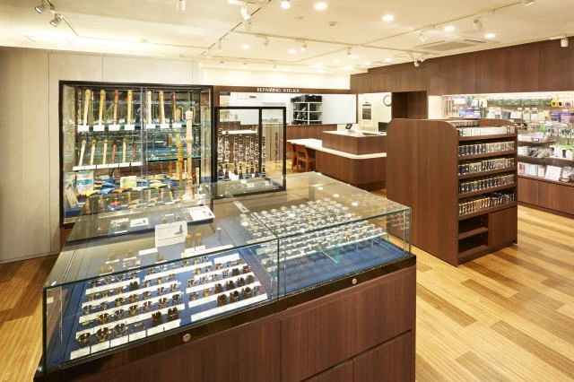 昭和楽器 ギター 春日部西口センターのサムネイル画像 3