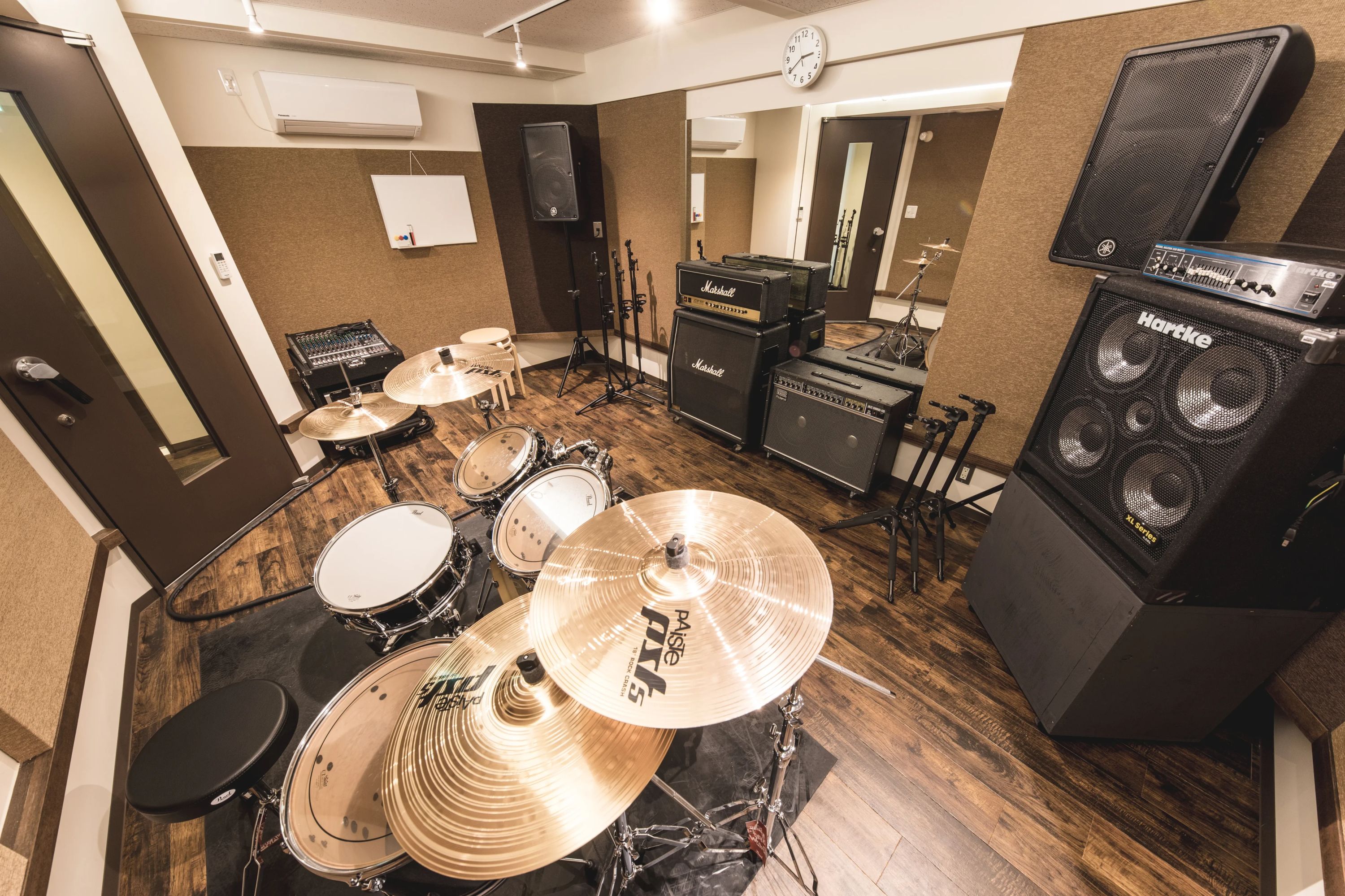 セレクトーン ギター 松戸スタジオダグアウト2のサムネイル画像 4