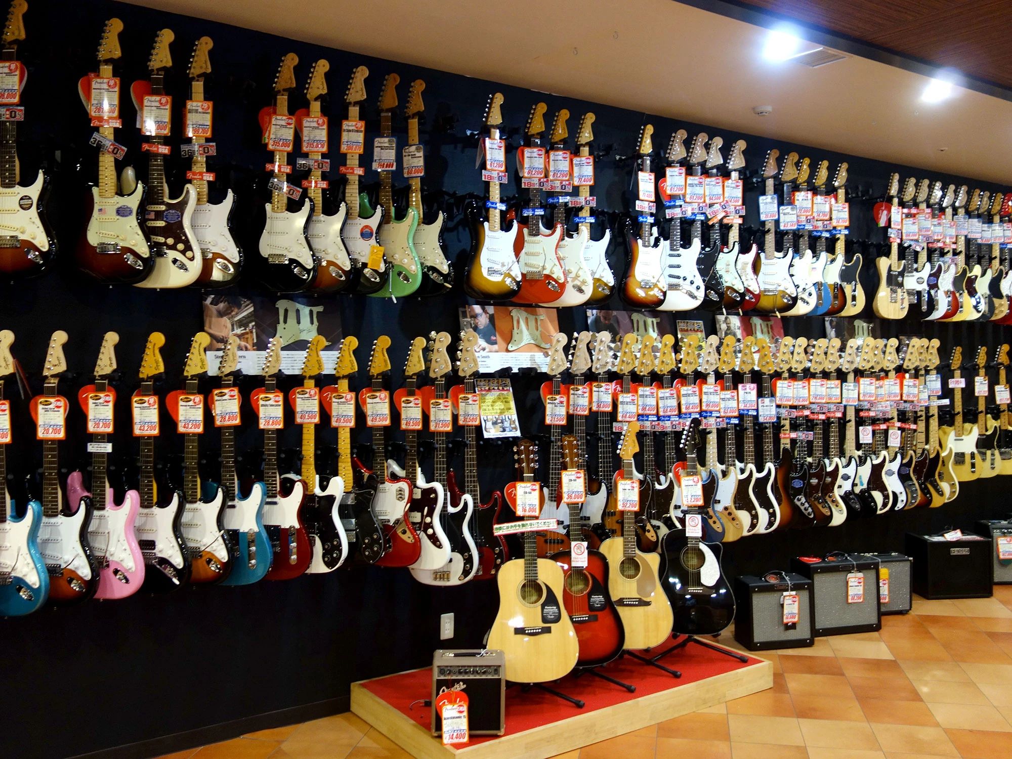 ロッキン ギター 名古屋栄店のサムネイル画像 5