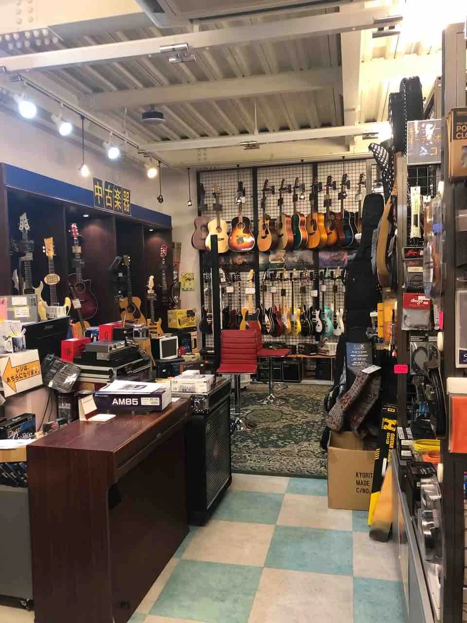 The Guitar Road(ザ・ギターロード) 松栄堂楽器県庁前店のサムネイル画像 2