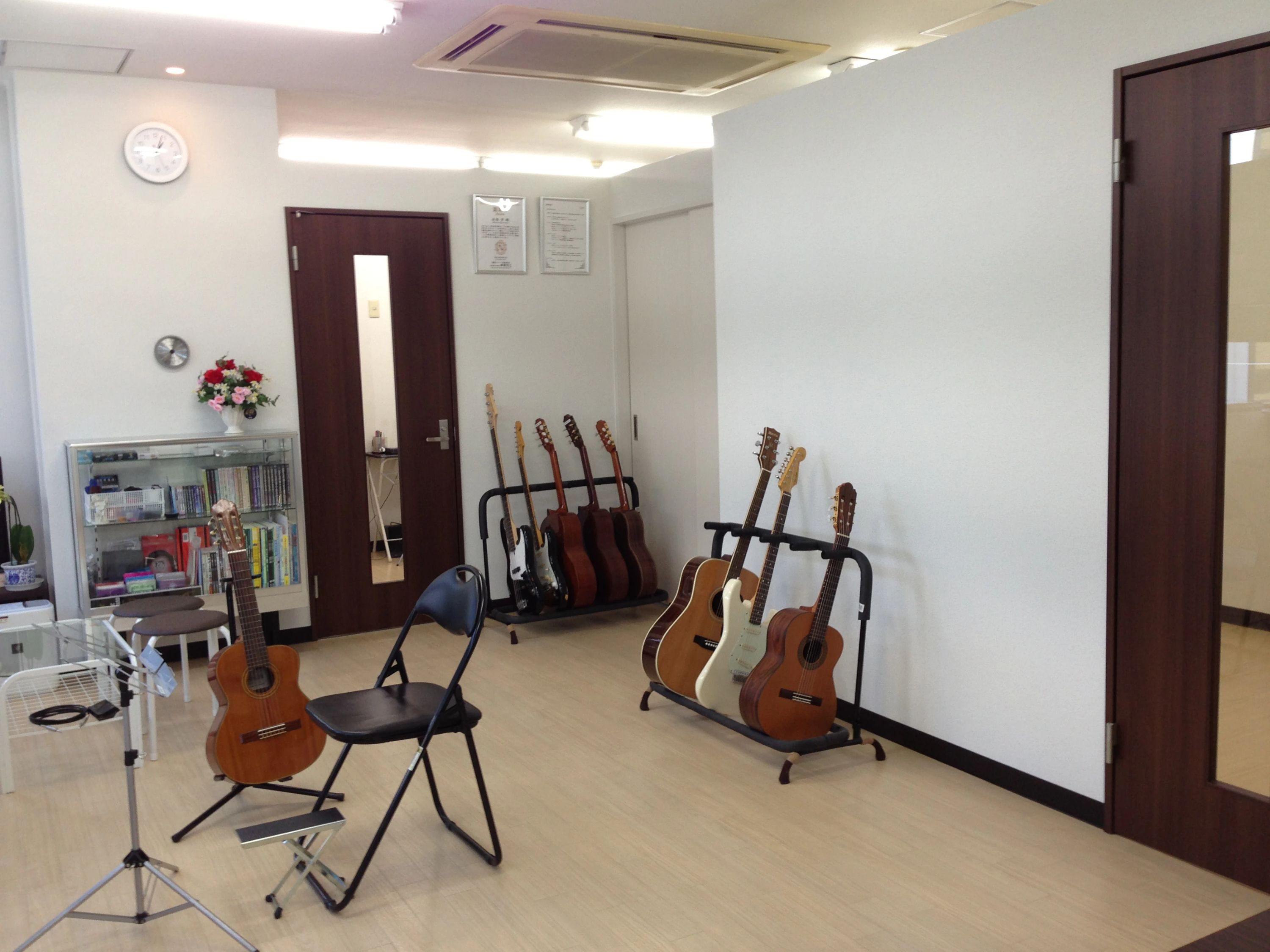 ギター教室やまもと 伝馬町教室のサムネイル画像 2