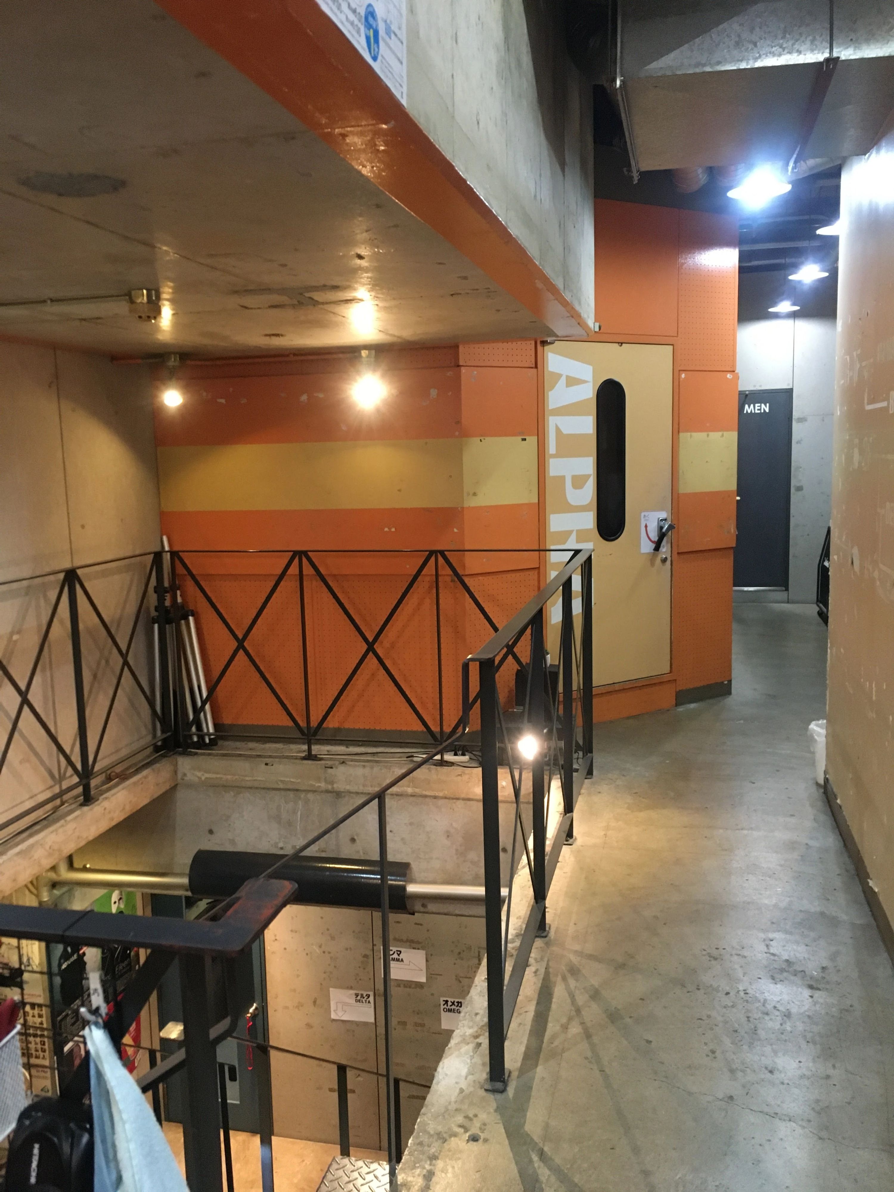 椿音楽教室 ギター BASS ON TOP なんば店のサムネイル画像 3