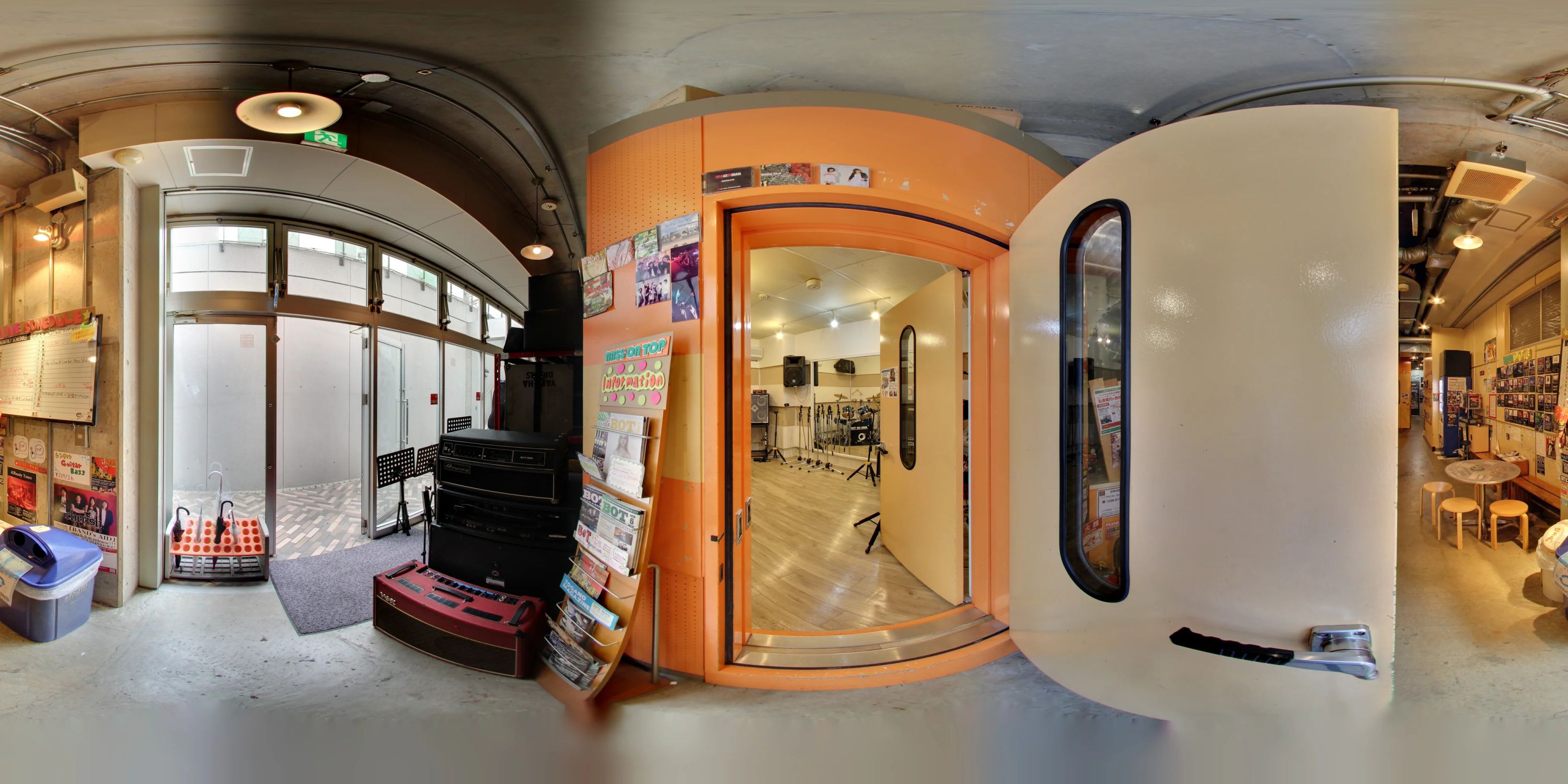 椿音楽教室 ギター BASS ON TOP なんば店のサムネイル画像 3