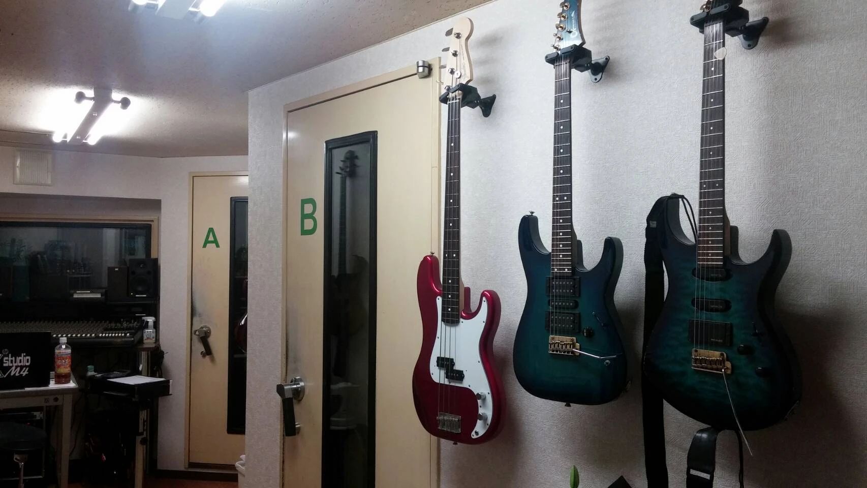 椿音楽教室 ギター Z studio-M4のサムネイル画像 3