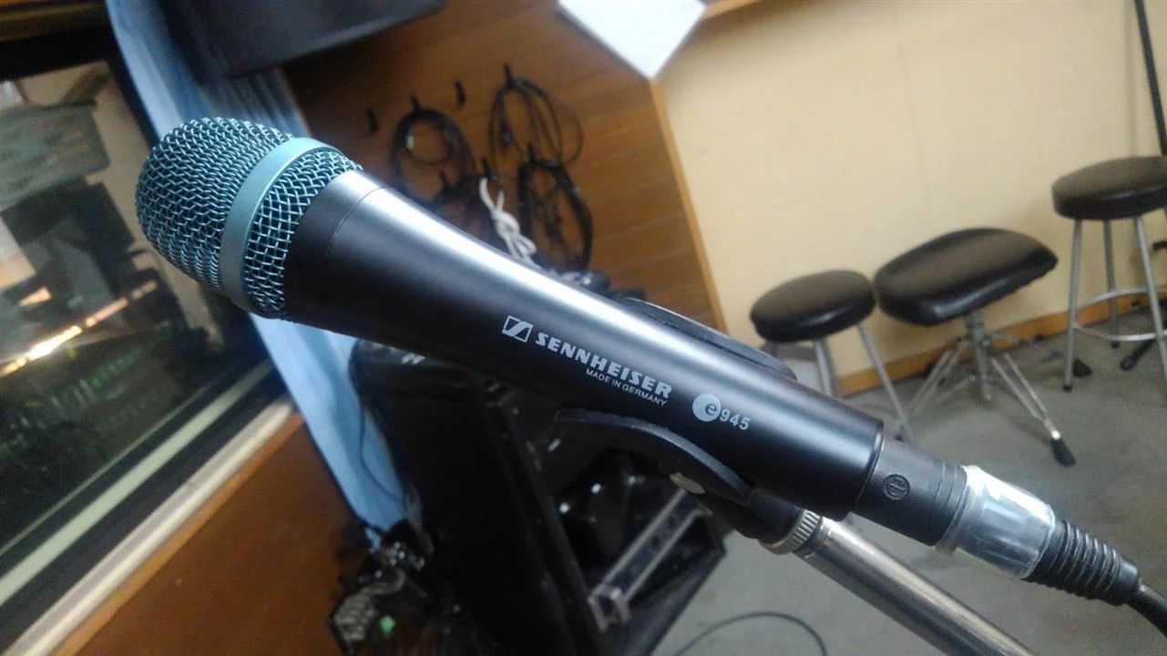 椿音楽教室 ギター Z studio-M4のサムネイル画像 4