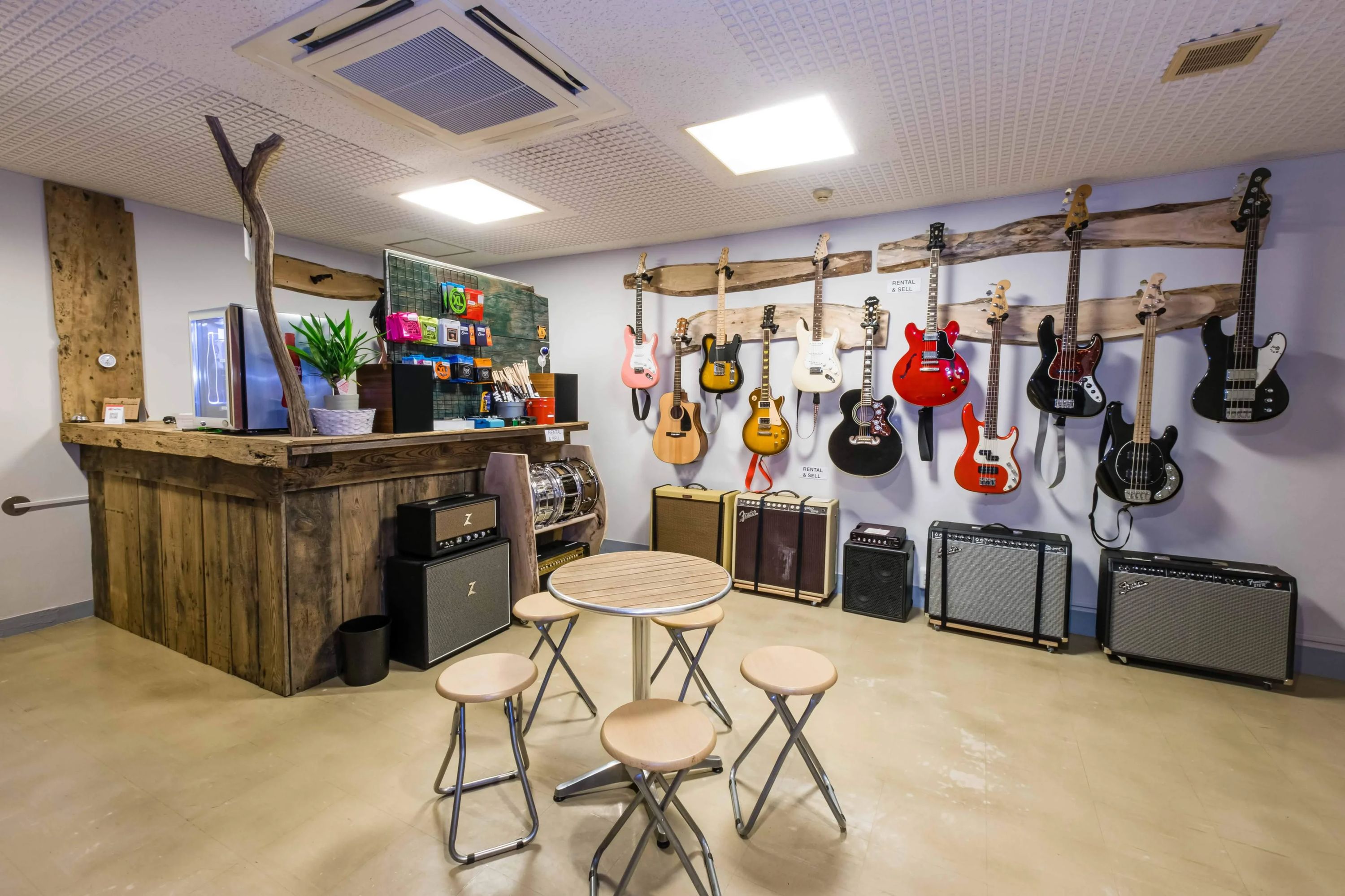 椿音楽教室 ギター Studio Hideway 日本橋店のメイン画像