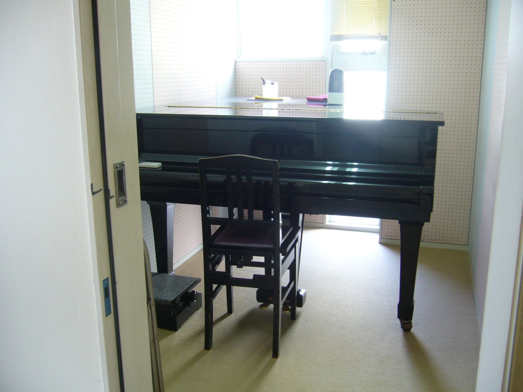 エレガントアカデミー ギター 大美野教室のサムネイル画像 5