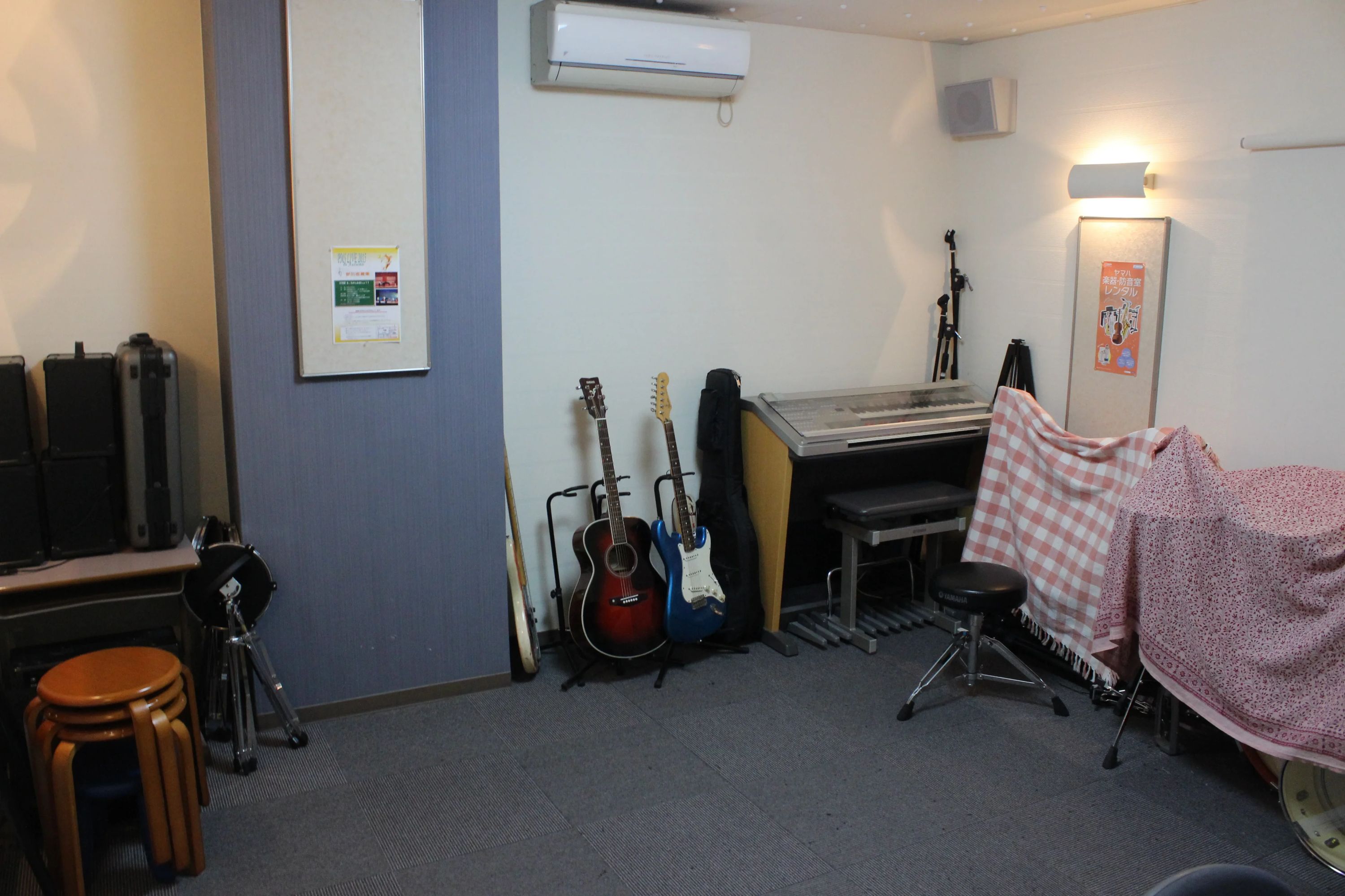 スガナミ楽器 ギター 二見ミュージックセンターのサムネイル画像 2